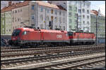 25.04.2024   1016.144 und 1144.034 erreichen als Lokzug Graz Hauptbahnhof .