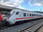 DB IC 2.Klasse Steuerwagen des REX 5361 von Landeck-Zams. Aufgenommen in Innsbruck Hbf am 06.08.2021