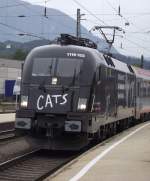 Die neue BB Werbelok 1116 153  Cats  erreicht am 2. September 2011 mit einem OIC nach Wien Westbahnhof den Bahnhof Kufstein.