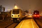 187 312-4 steht am Abend des 21.12.2016 im Bahnhof Kufstein am Meridianverstärker, der Früh nach München fährt.