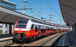 Ablösung bei der S-Bahn Wien. Die neuen Cityjet-Züge übernehmen nach und nach den Betrieb. Die Innenausstattung ist dabei für einen S-Bahn-Zug überaus komfortabel ausgefallen! 4746 014 und ein weiterer Zug am 28. Mai 2017 beim Halt in Wien Floridsdorf.