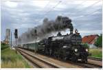 310.23 mit SDZ R17364 von Wien/Heiligenstadt nach Spitz a.Donau; Hier in Kirchberg/Wagram, 18.6.2011