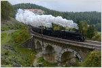 310.23 und 109.13 mit ihrem SR 17085 von Wien über den Semmering nach Linz am 17.9.2016 am Kartnerkogel-Viadukt (L: 44 m; H: 16 m) kurz nach der Haltestelle Wolfsbergkogel aufgenommen.