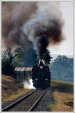 Full Steam Ahead: Mit Bravour nahm die ehemalige Wiener Stadtbahnlok 30.33 am 27.9.2009 die 27 %o Steigung des Mollmannsdorfer Berg im Weinviertel in Angriff.