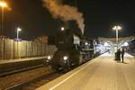 LOKTM 52.4984 am 08.Dezember 2019 vor dem SR 17693 (Wien Meidling - Waldmühle Lst.) im Bahnhof Liesing.