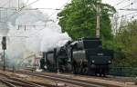 Ohne den SREX 16170 verlassen 52.100 und R 52.4984 am 02.05.2010 den Bahnhof Korneuburg Richtung Strasshof.