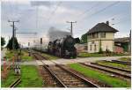 52.7612 mit SDZ R19630 von Mdling nach Spitz/Donau; hier in Absdorf-Hippersdorf, 19.6.2010.