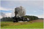 52.4984 mit Fotosonderzug R16612 von Retz nach Drosendorf am 22.10.2009 kurz vor Geras.