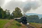 BR 52 1001 bringt den REX 7388  NostalgieExpress Leiser Berge  von Korneuburg nach Ernstbrunn.