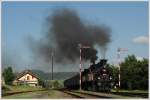 354.195 vom Eisenbahnmuseum Lun + GEG 77.28 am 21.6.2013 bei der Einfahrt in Krup (CZ) anlsslich des k&k Dampfloktreffens im Eisenbahnmuseum Lun u Rakovnka (CZ).