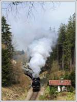 GEG 78 618 mit ihrem Fotozug SLP 13432 von Ried im Innkreis nach Attnang-Puchheim am 21.4.2010 kurz vor der Einfahrt in den 685 Meter langen Hausruck-Tunnel.