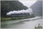 ‎78.618 mit ihrem Eilzug (unterwegs am 11.8.2012 als Fotozug 17251)vor Kleinreifling.