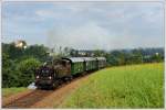 92.2271 mit ihrem Fotozug bei der zweiten Nebenfahrt am 8.8.2010 kurz nach Zwettl