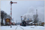 431.032 (ex ÖBB 93.1360) am 13.1.2019 mit ihrem Pn 59283 von Rokytnice nad Jizerou über Martinice v Krk., Stará Paka und Libuň nach Turnov bei der Einfahrt in Martinice