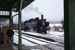 Kurzer Aufenthalt für die 431.032 (ex ÖBB 93.1360) mit ihrem Güterzug im Lázne Bêlohrad.