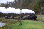 NBIK 93.1332 am 24.Oktober 2020 als NF 14790 (Launsdorf-Hochosterwitz - Wietersdorf - Launsdorf-Hochosterwitz) beim Strecken-Km 3,2 der Görschitztalbahn.