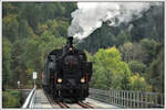 Und noch eine Version. 93.1332 der NBiK am 239 Meter langen Rosenbach-Viadukt. 9.10.2021.