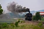 93.1420 ist mit einem Sonderzug anlsslich des Heizhausfestes in Mistelbach nach Neusiedl-St.