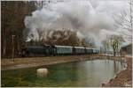 Anlsslich der Streckenbernahme durch die Traisental-Glsental GmbH, gab es am 15.4.2012 den Nostalgiesonderzug SR 14602 von St.Plten Hbf nach St. Aegyd am Neuwalde. Gezogen wurde dieser Zug von der 93.1420, hier zu sehen nahe Furthof. 