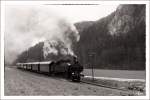 Anlsslich der Streckenbernahme durch die Traisental-Glsental GmbH, gab es am 15.4.2012 den Nostalgiesonderzug SR 14602 von St.Plten Hbf nach St. Aegyd am Neuwalde. Gezogen wurde dieser Zug von der 93.1420, hier zu sehen nahe Thorhof. 

