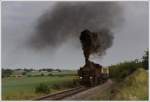 93.1420 mit ihrem 14851 von Mistelbach nach Hohenau am 28.5.2012 kurz vor Hauskirchen aufgenommen.