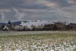 Nikolaus-Sonderzug bespannt mit der 93.1420 in Hetzmannsdorf.