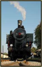 Brenner&Brenner 93.1420 nach der Ankunft in Zistersdorf mit ihrem IGE Sonderzug R 16636 beim Wassernehmen am 23.9.2006 