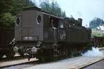 Lange Zeit die größte Zahnraddampflok der Welt: Der 1912 gebaute Sechskuppler 197 303 der Erzbergbahn im August 1975 im Bahnhof Präbichl