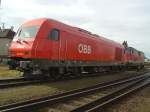 Die 2016 069 und die 2043 029 am 04.02.2008 in Braunau abgestellt und warten auf neue Einstze.