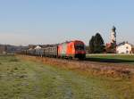 Die 2016 908 mit einem Petrolkokszug am 24.12.2014 unterwegs bei Heiligenstatt.