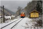 Abschiedsfahrt auf der Donauuferbahn mit der 2043.005 und 2 Schlierenwagen bei Hirschenau-Nchling. 27.11.2010 (D14367 Linz-Spitz) Dank an die Veranstalter fr diese Sonderzug!