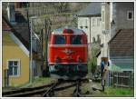 2043.24 der BB Nostalgie nach der Ankunft mit dem EZ 6994 in Spitz a.d. Donau beim Strzen am 8.4.2007.