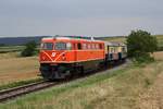 RBAHN 2050.09 mit dem SR 16842 (Rückersdorf-Harmannsdorf - Ernstbrunn) am 02.August 2019 beim Strecken-Km 18,4 der Lokalbahn Korneuburg - Mistelbach.