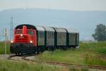 2062.33 unterwegs im Weinviertel mit R16364 (Nostalgiesonderverkehr) kurz vor Harmannsdorf-Rckersdorf am 03.08.2008.