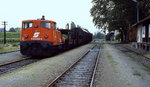 Im Juni 1987 wartet 2062 055-5 im Bahnhof Eisenstadt mit einer Übergabe auf die Abfahrt in Richtung Neusiedl am See.