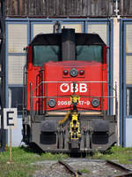 Die Diesellokomotive 2068 17-9 der ÖBB war Ende August 2019 in der Nähe des Lienzer Bahnhofes abgestellt.