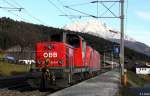 BB 1116 252-6 schleppt BB 2068 009-6 Richtung Saalfelden, KBS 201 Salzburg-Tiroler-Bahn Innsbruck - Saalfelden, fotografiert in Pfaffenschwendt am 22.11.2011 --> Lustiger Weise wurde am Bahnsteig diese Durchfahrt ber Lautsprecher als einfahrende S-Bahn angekndigt!
