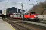 Am 20.03.2008 zog die 2068 013 den Fahrverschubzug 75615 (Bruck/Mur Frachtenbahnhof - Mixnitz Brenschtzklamm) durch den Personenbahnhof in Bruck/Mur.