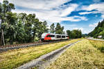 Nachschuss von 5022 032-4 nahe Nötsch.
Unterwegs war die Garnitur als S4 4815 (Villach Hbf - Hermagor).
Aufgenommen am 4.7.2018.

<a href= http://www.gailtalbahn.at/  rel= nofollow >www.gailtalbahn.at/</a>
<a href= https://www.facebook.com/vereingailtalbahn/  rel= nofollow >www.facebook.com/vereingailtalbahn/</a>