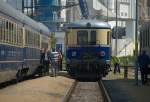 5042.14 wartet am 03.05.2009 im Bahnhof von Ernstbrunn auf weitere Einstze fr Nostalgiefahrten.