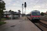 5047 082-2, hier am nördlichen Ende der Salzkammergutbahn, die hier im Prinzip mit der Westbahn Passauer Ast verschmilzt, wartet im Bahnhof Schärding früh morgens auf die Freigabe zur Abfahrt in Richtung Attnang-Puchheim, bei Km 174,1,Juni 2014