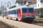 5047 037-6 wartet am 29.August 2014 im Bf. Sigmundsherberg auf die Abfahrt als R 6328.