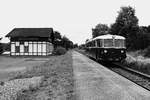 Der 5081 055 steht am 14.6.1974 als TP4714 in der Haltestelle Takern-St.Margarethen am Weg nach Fehring.   Tatsächlich war es 5081.055 als LP 96223 Graz - Fehring, ehemalige Haltestelle