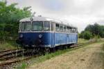 Am wechselhaften 28 Mai 2012 töfft 8081.15 durch das Gelände von das Heizhaus Strasshof.