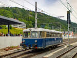 Mürzzuschlag. Zum Ersten Mal nach 6 Jahren, fand am 09.06.2024, das Nostalgiefest in Mürzzuschlag beim Südbahnmuseum statt. Vetreten war unter anderem dieser Schienenbus der Reihe 5081, hier im Bahnhof Mürzzuschlag.