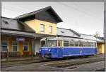 Schienenbus 8081 055 fhrt als Sonderzug R 16286 von Pls nach Knittelfeld.Hier zu sehen beim Halt im Bahnhof Zeltweg.