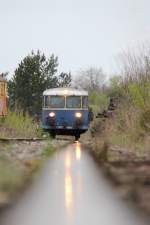 8081.15 des Eisenbahnmuseum Strasshof auf Fhrerstandsmitfahrt am eigenen Gelnde; am 22.04.2012