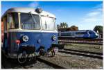 Rhapsody in Blue VIII - 8081.055 und der blaue Desiro 5022 045, so gesehen beim Heizhausfest in Fehring.