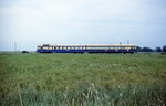 Bei Donnerskirchen unweit des Neusiedler Sees ist eine 5145/6545-Garnitur im Juni 1987 unterwegs