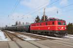 1010 03 mit dem 14370 von Wien Franz-Josefsbahnhof (Wf) hier bei der Einfahrt in Korneuburg (Ko), der Zug fhrt weiter mit Dampfvorspann nach Ernstbrunn (Erb); am 17.02.2013